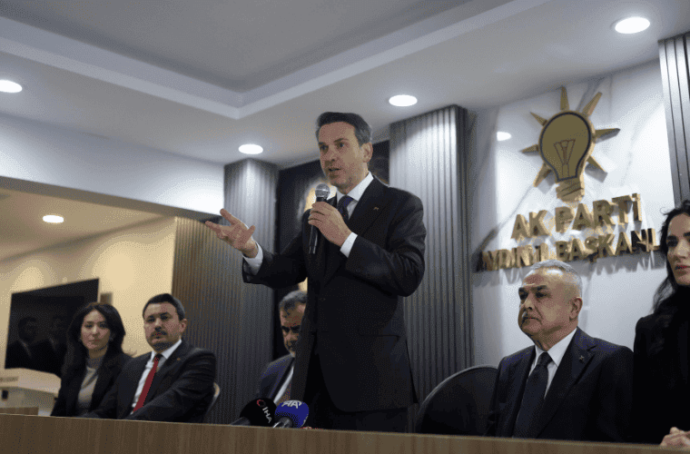 Minister Bayraktar betont Bedeutung von Zusammenhalt und Energiesouveränität für die Zukunft der Türkei